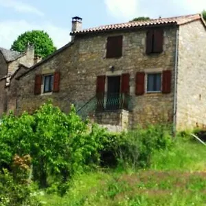 Du Tourdre Hébergement de vacances La Cresse