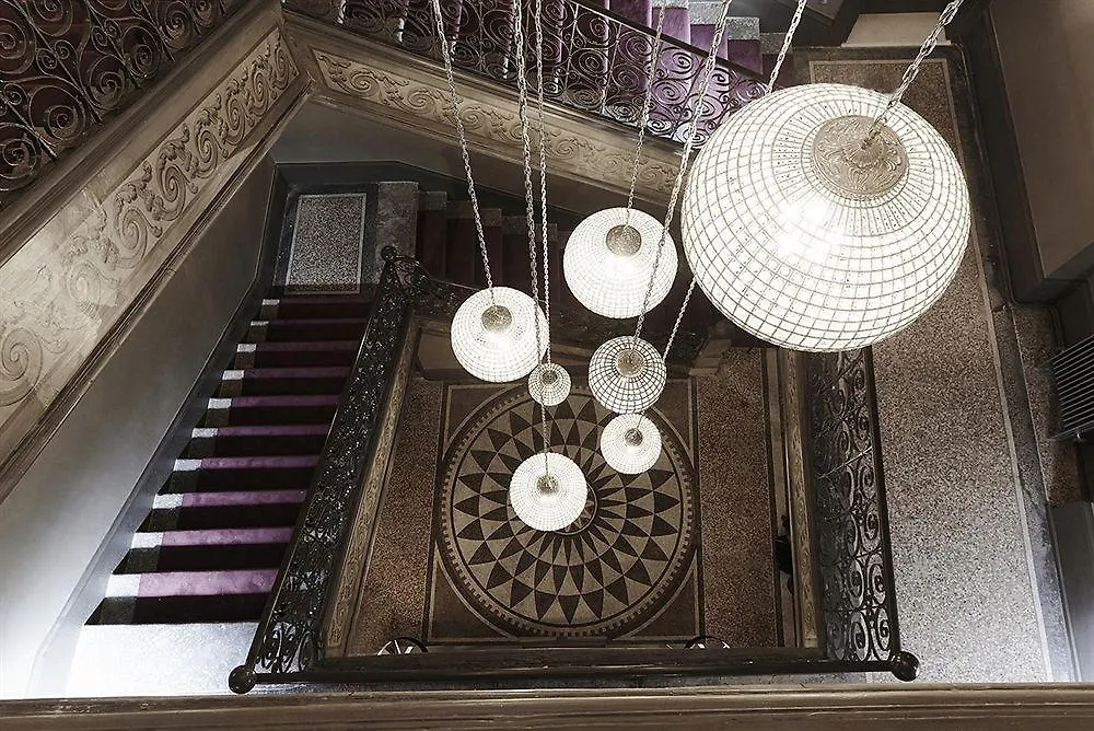 Maison D'Anthouard Ecully Hotel
