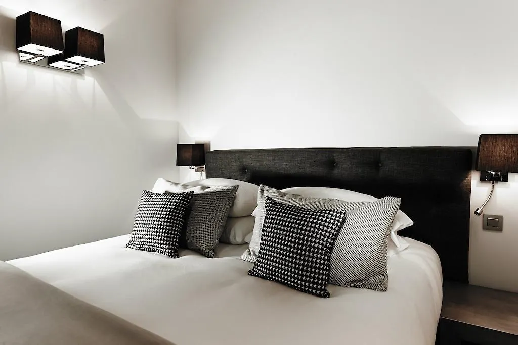 Maison D'Anthouard Ecully Hotel